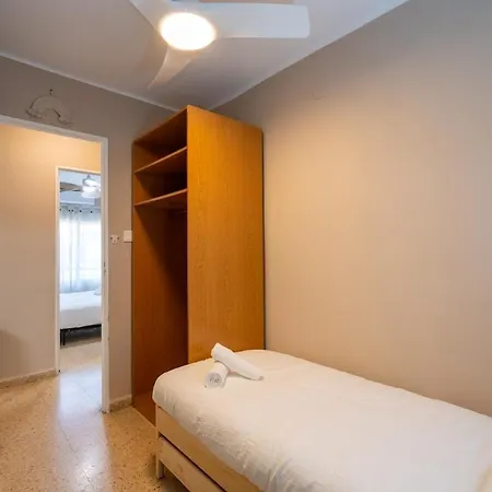 Piso Luminoso Y Conectado, A 5 Min De La Ciudad De Artes アパート バレンシア