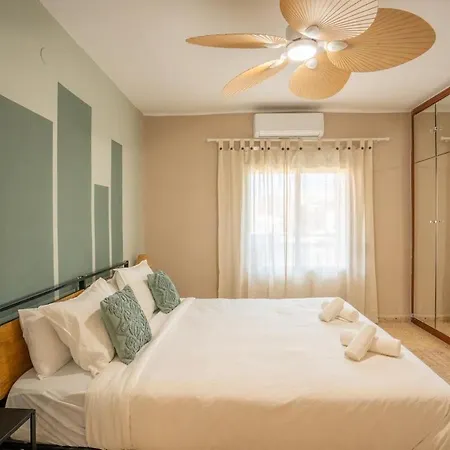 Piso Luminoso Y Conectado, A 5 Min De La Ciudad De Artes アパート