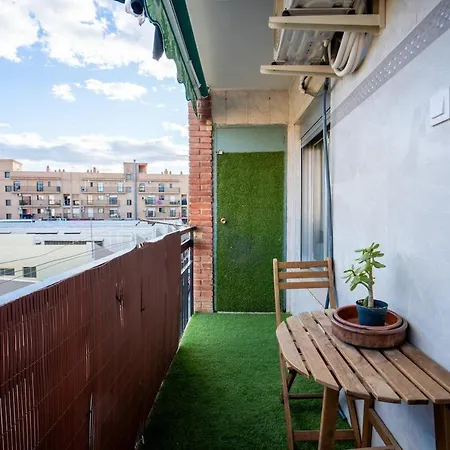 Piso Luminoso Y Conectado, A 5 Min De La Ciudad De Artes アパート バレンシア