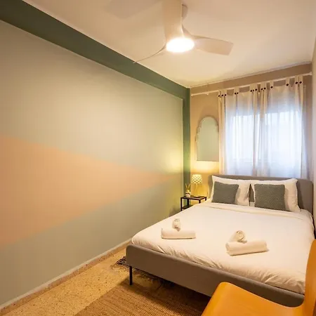 Piso Luminoso Y Conectado, A 5 Min De La Ciudad De Artes アパート *