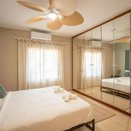 Piso Luminoso Y Conectado, A 5 Min De La Ciudad De Artes アパート